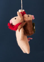 Load image into Gallery viewer, Felted Pig with Piglet in Backpack
